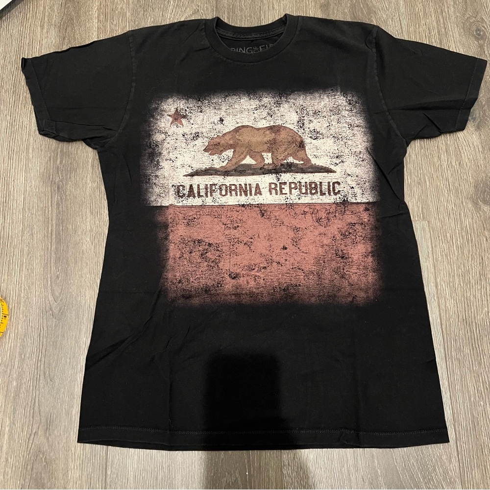 Men’s graphic T-shirt